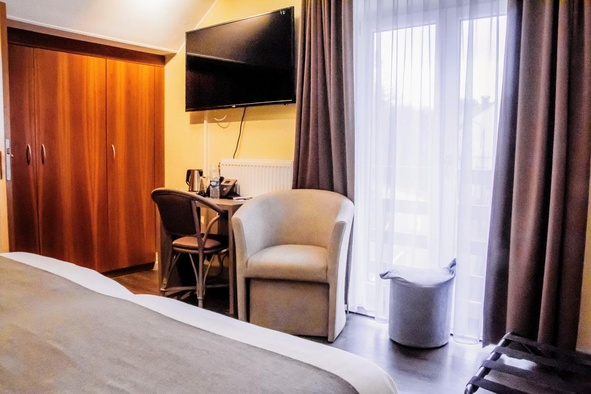 Hotel Des Postes 胡法利兹 外观 照片
